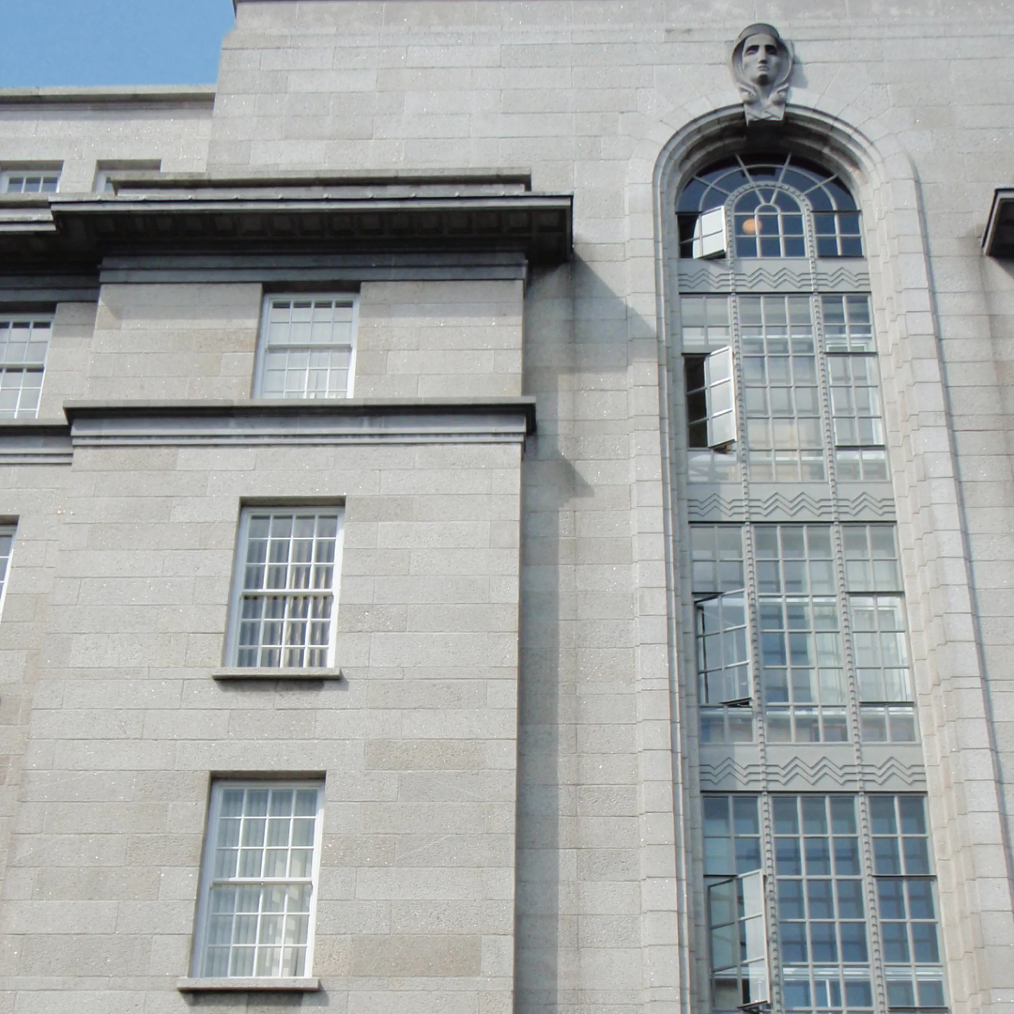 An Architect in Public Service